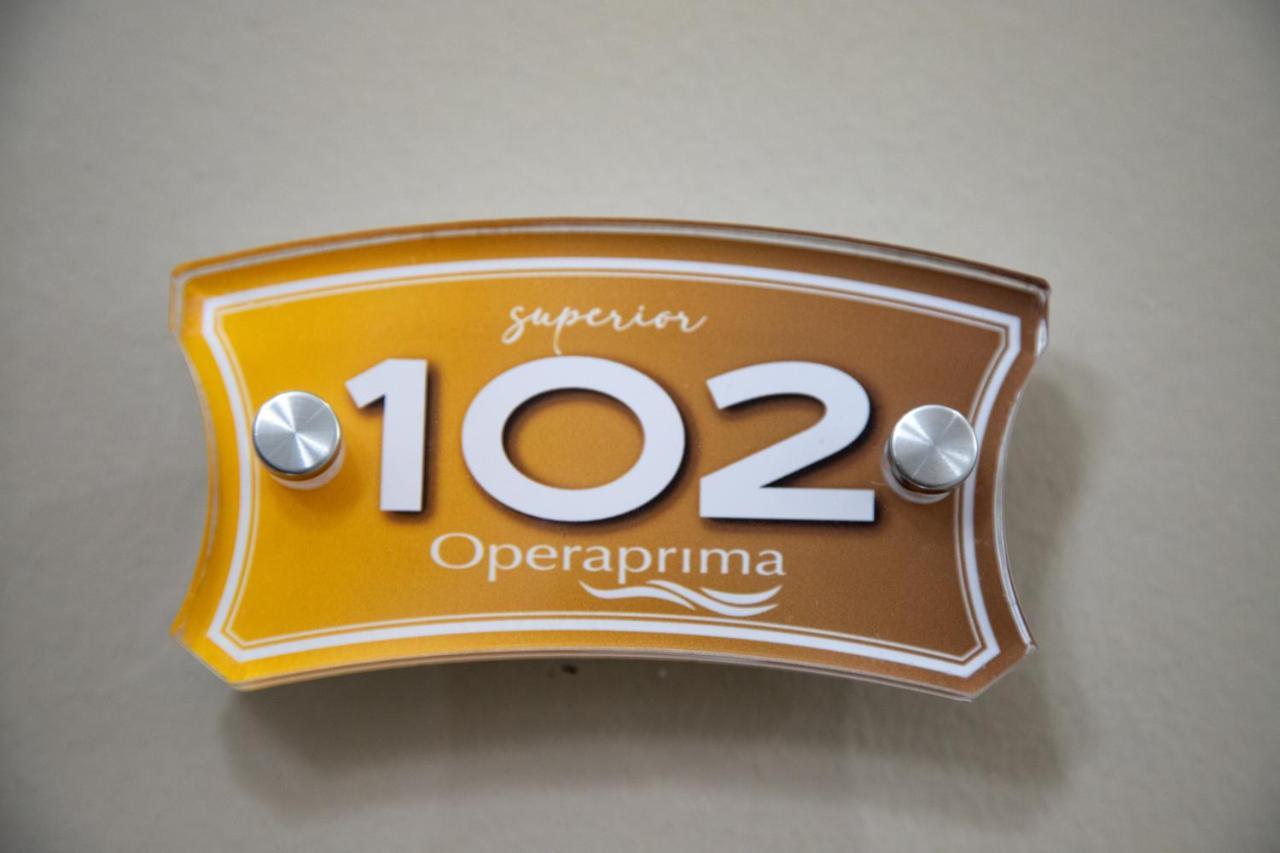 Operaprimasuite Messina Buitenkant foto