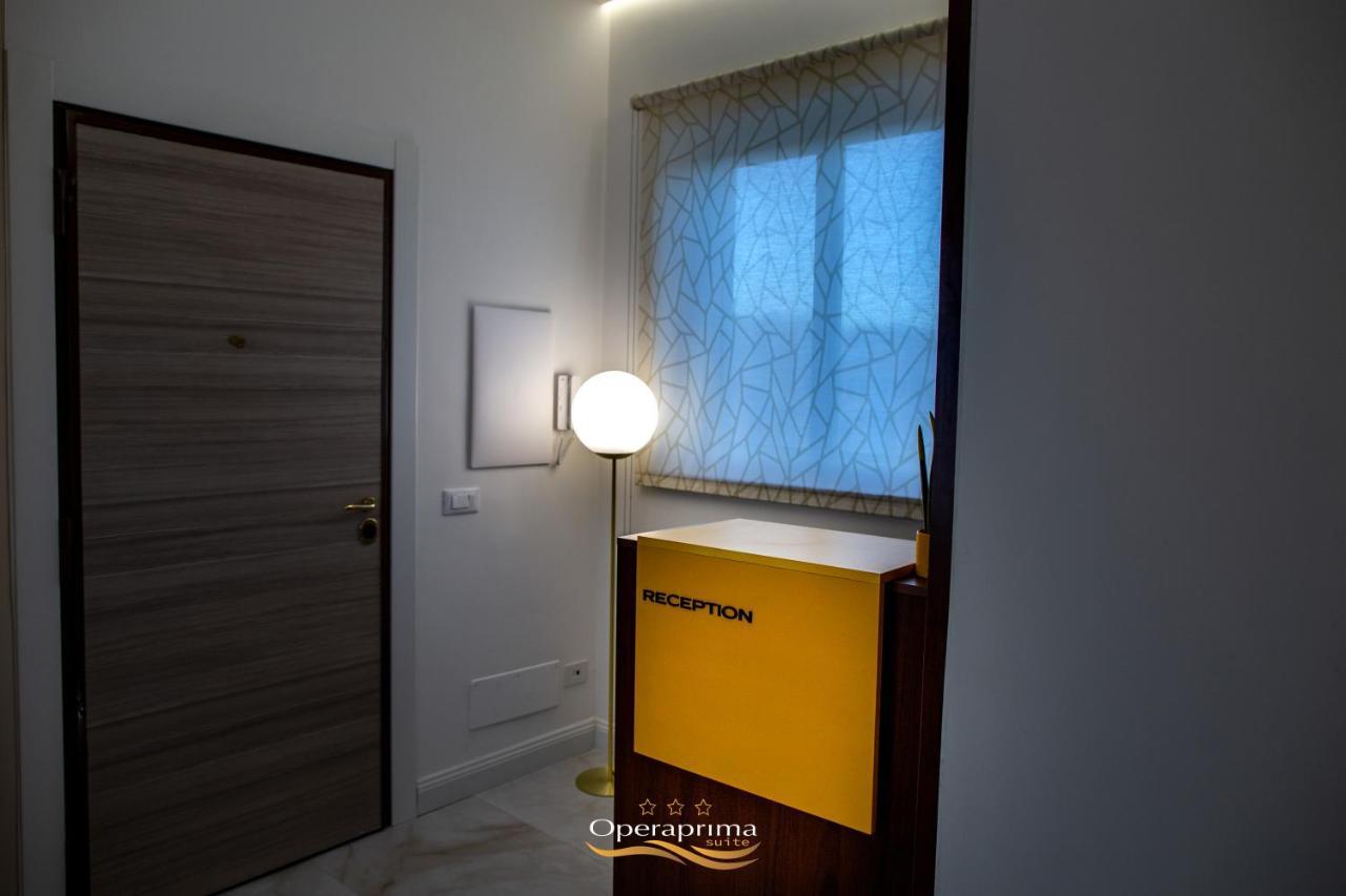 Operaprimasuite Messina Buitenkant foto