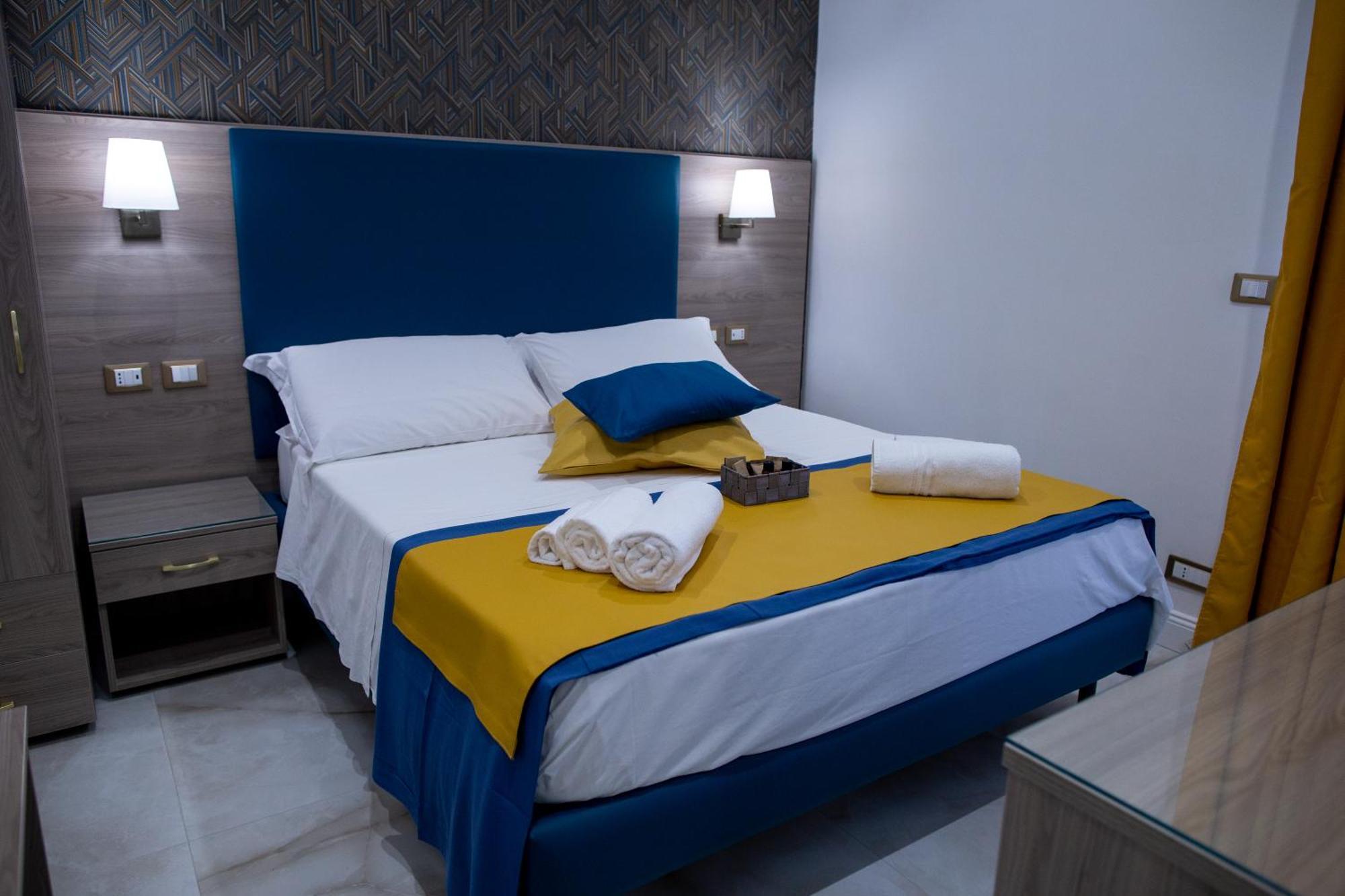 Operaprimasuite Messina Buitenkant foto
